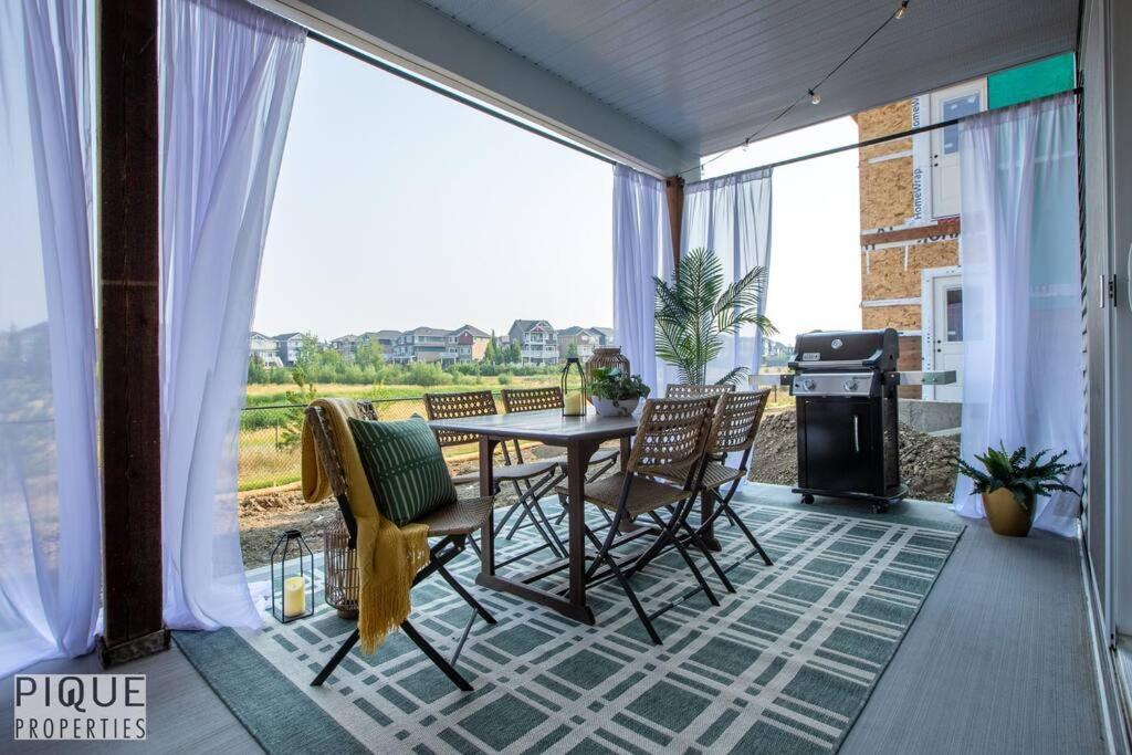 Apartment Brand New Pond Paradise - Firetable - King Bed - Ac - Bbq