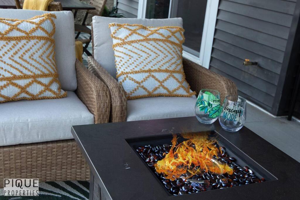 Apartment Brand New Pond Paradise - Firetable - King Bed - Ac - Bbq *